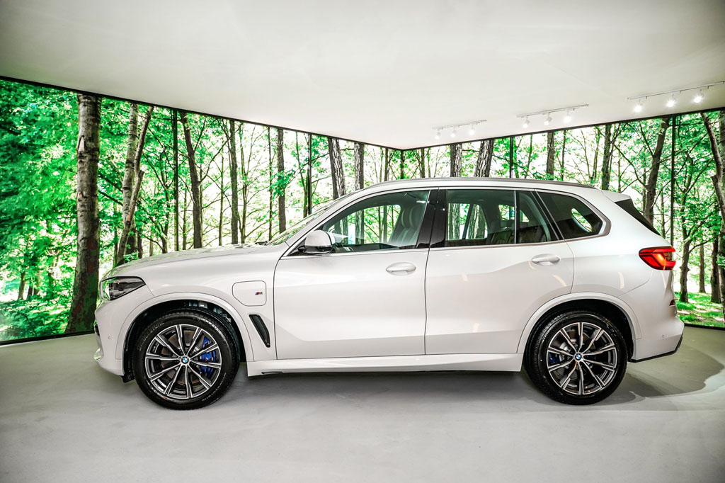 INTRODUCING THE NEW BMW X5 XDRIVE45E M SPORT. Ingress Auto